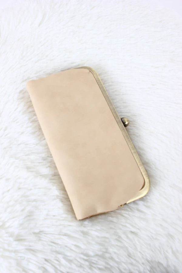 Karen Kiss Lock Clutch