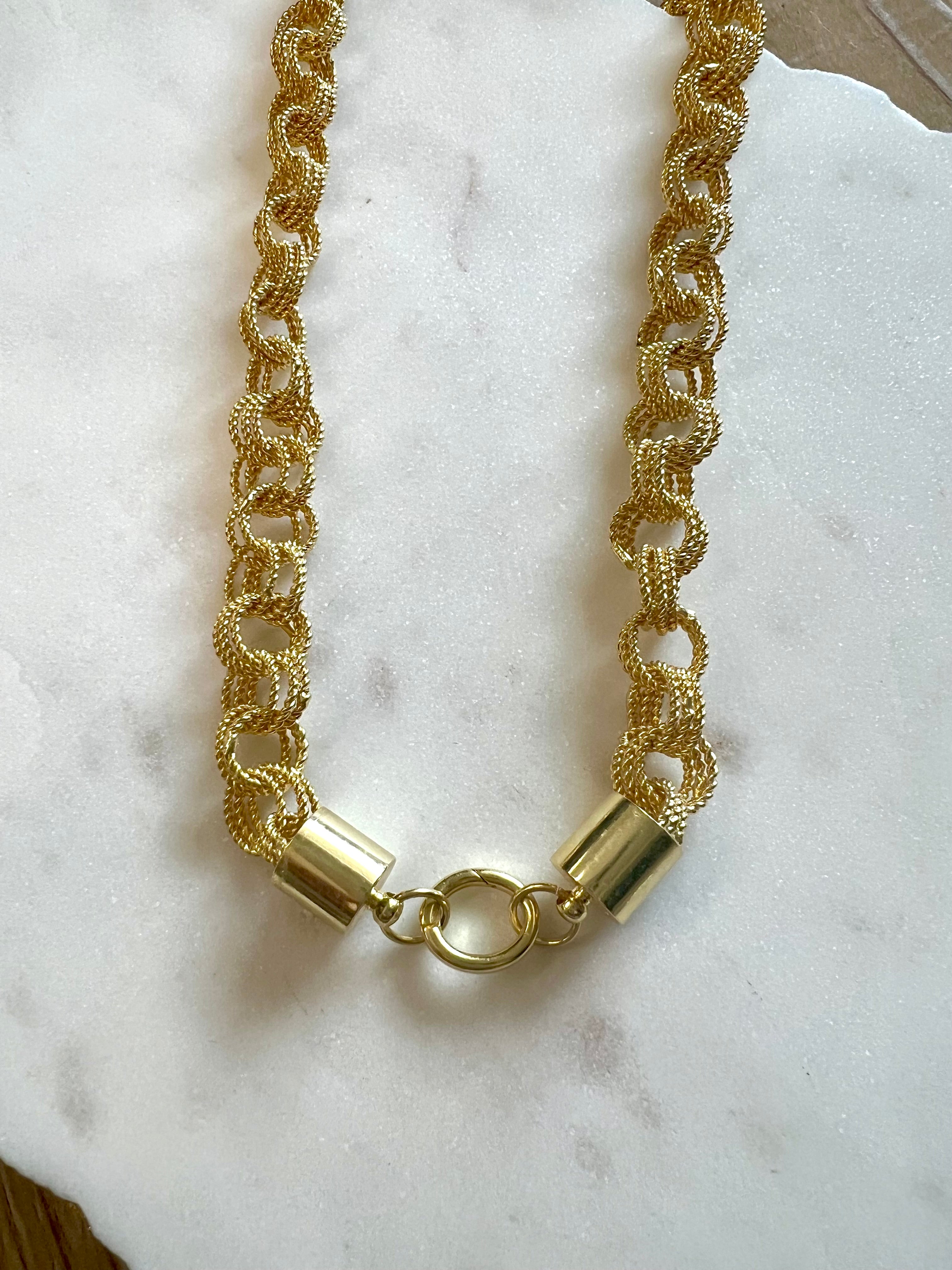 Three Loop Chain Triple Loop Chain W/Charm Closure – The Gift Pod Boutique